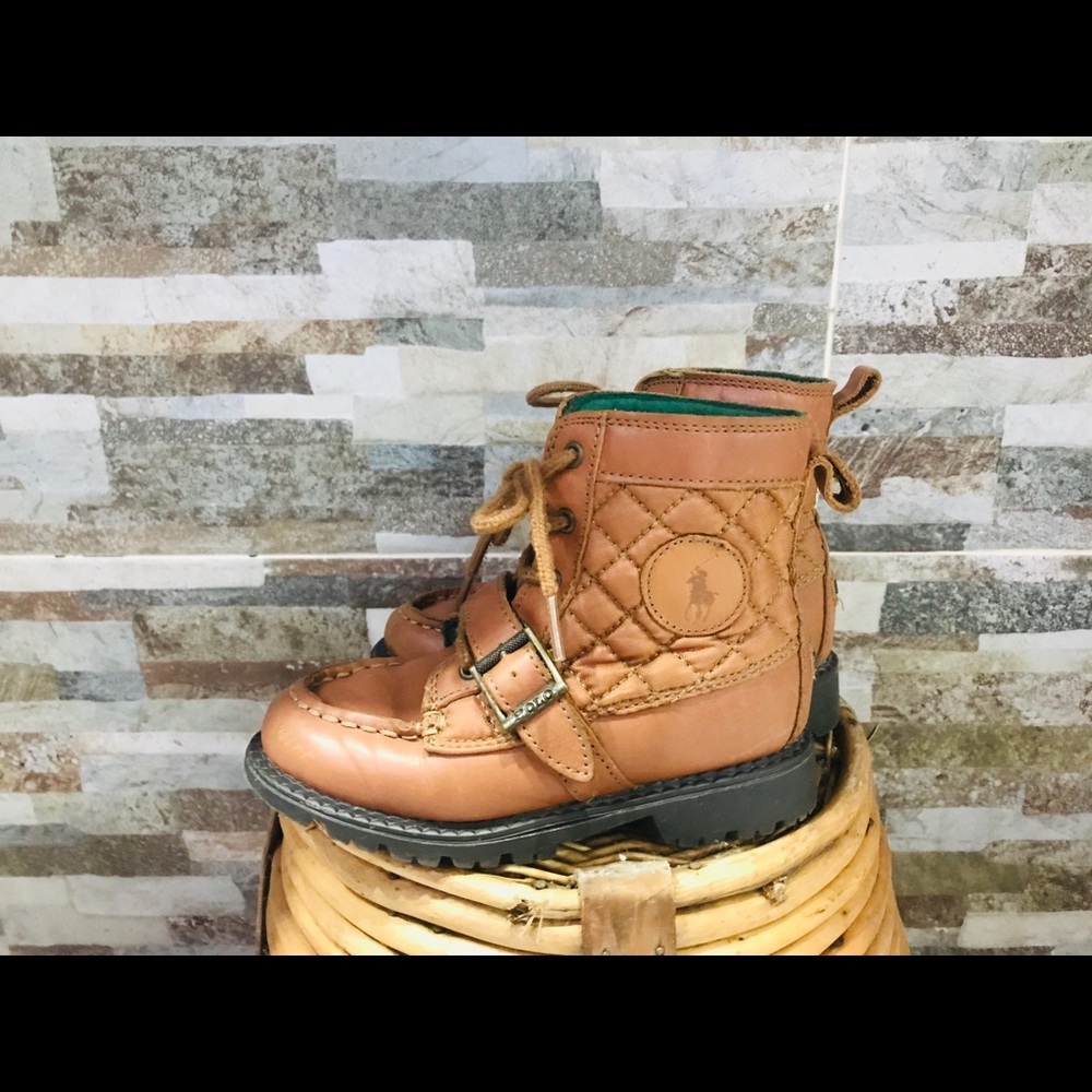 Boots polo